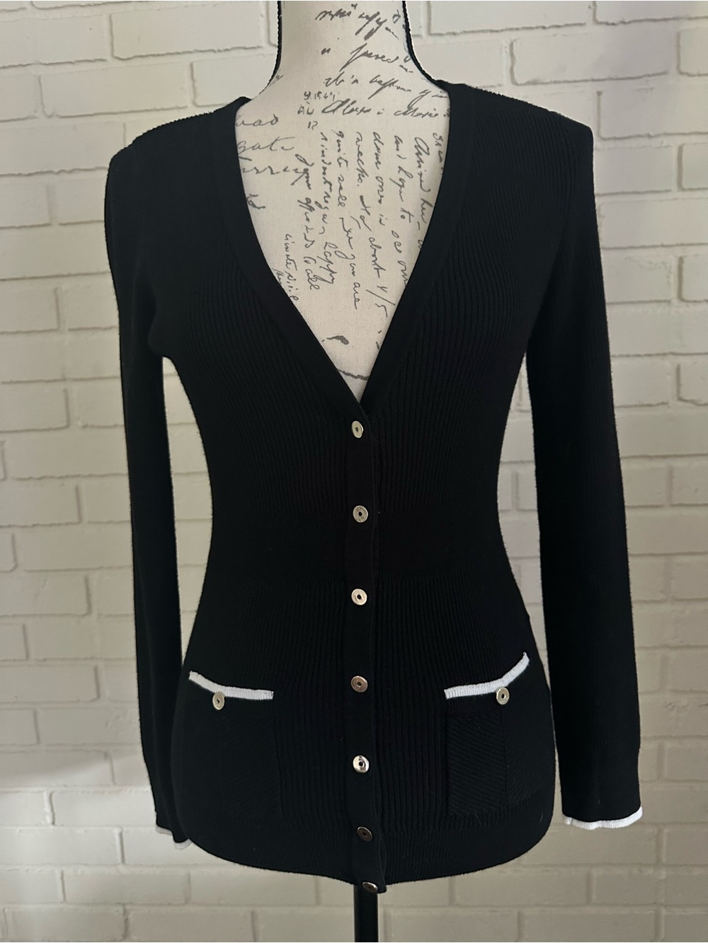 White House Black Market Ribbed Cardigan XS Gold Rivet Buttons Black White Trim